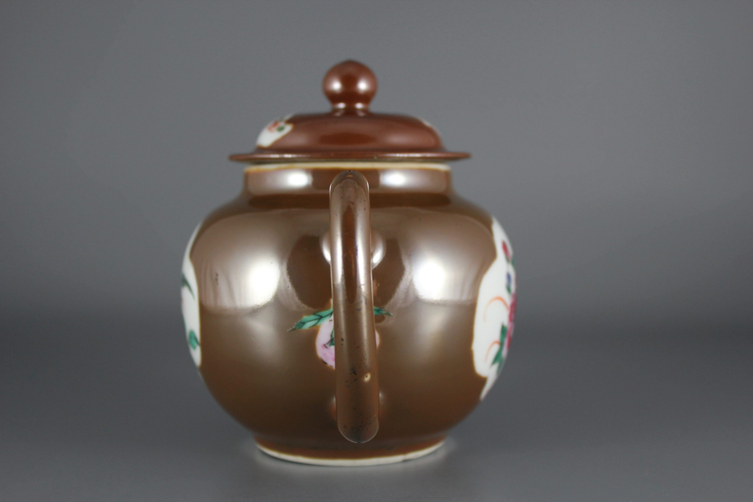 Chinese Batavian ware teapot