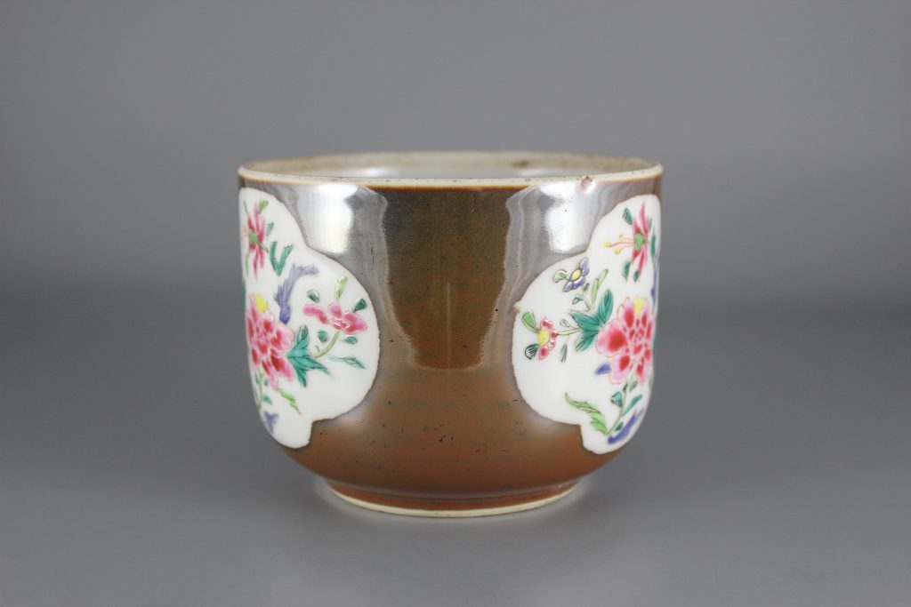 Chinese Batavian lidded jar