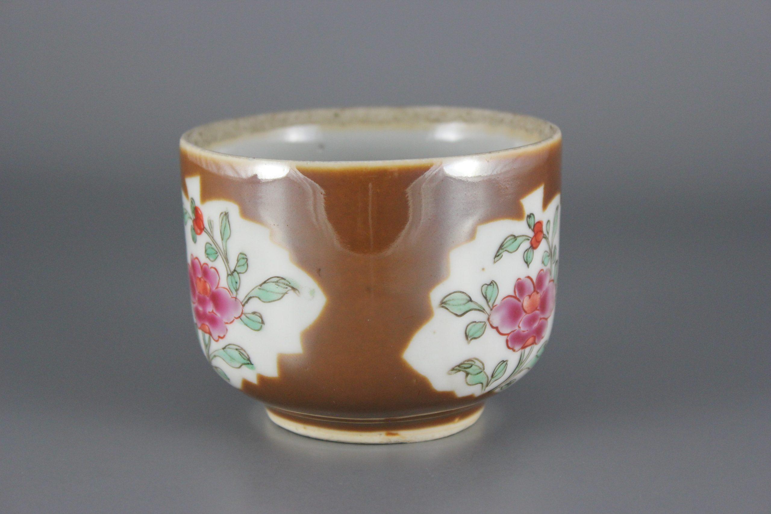 Chinese Batavian lidded jar