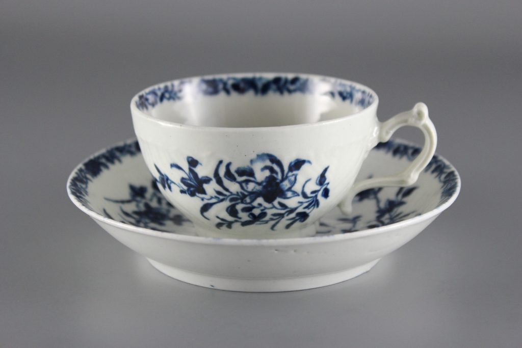 Worcester Feather Mould Floral