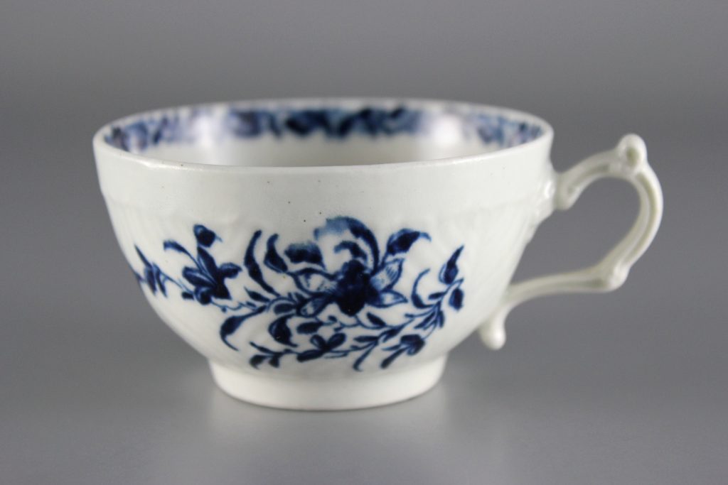 Worcester Feather Mould Floral
