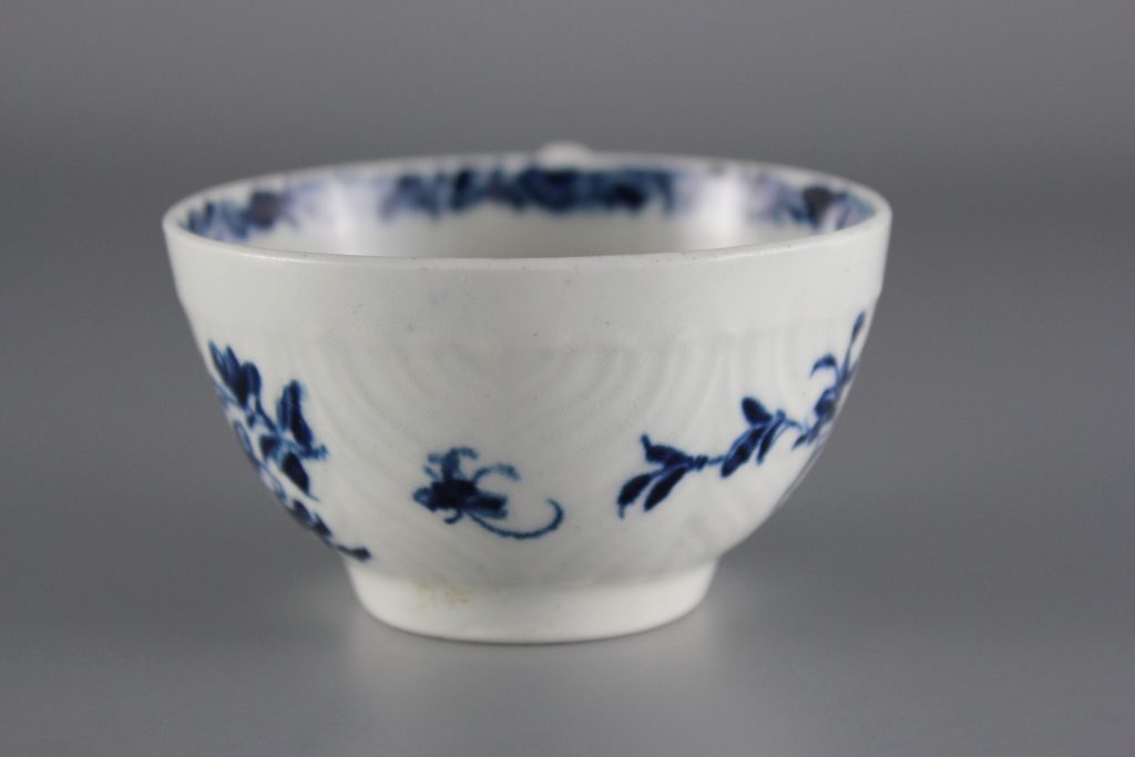 Worcester Feather Mould Floral
