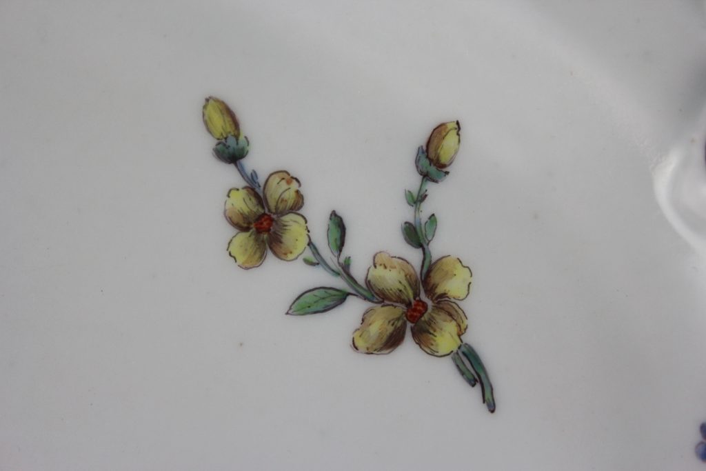 Chelsea red anchor porcelain