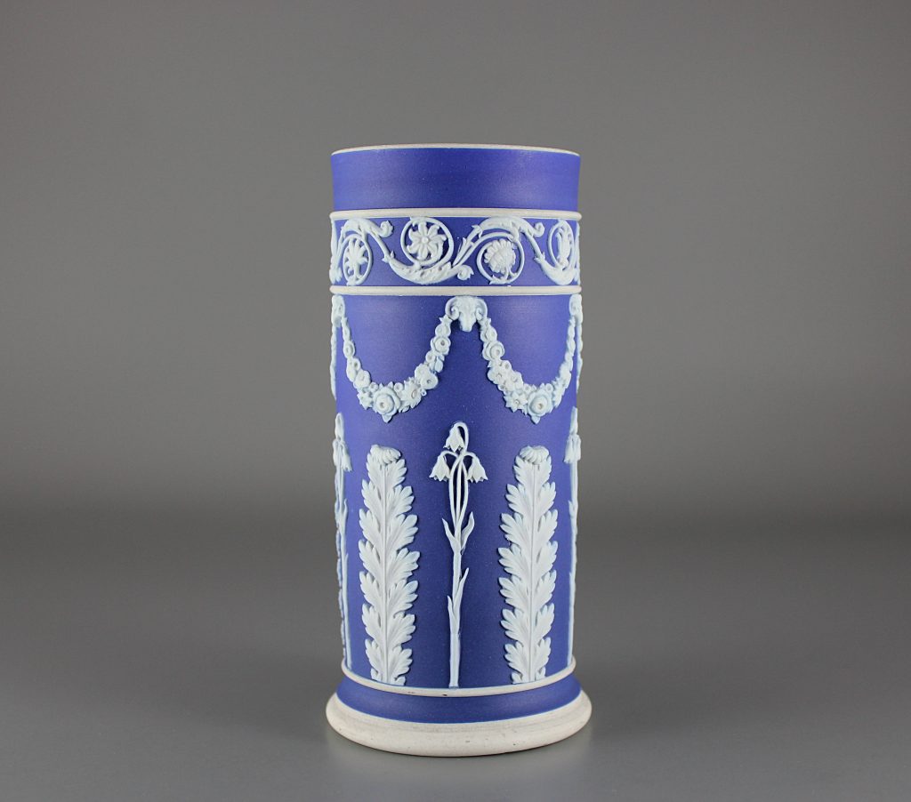 Wedgwood spill vase