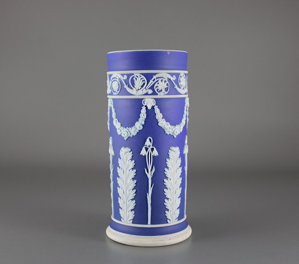 Wedgwood spill vase